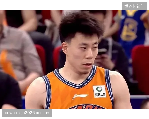 张镇麟转会上海后迎来蜕变，成为冠军队防守体系核心。